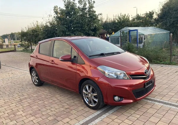 toyota krzepice Toyota Yaris cena 35000 przebieg: 76296, rok produkcji 2013 z Krzepice